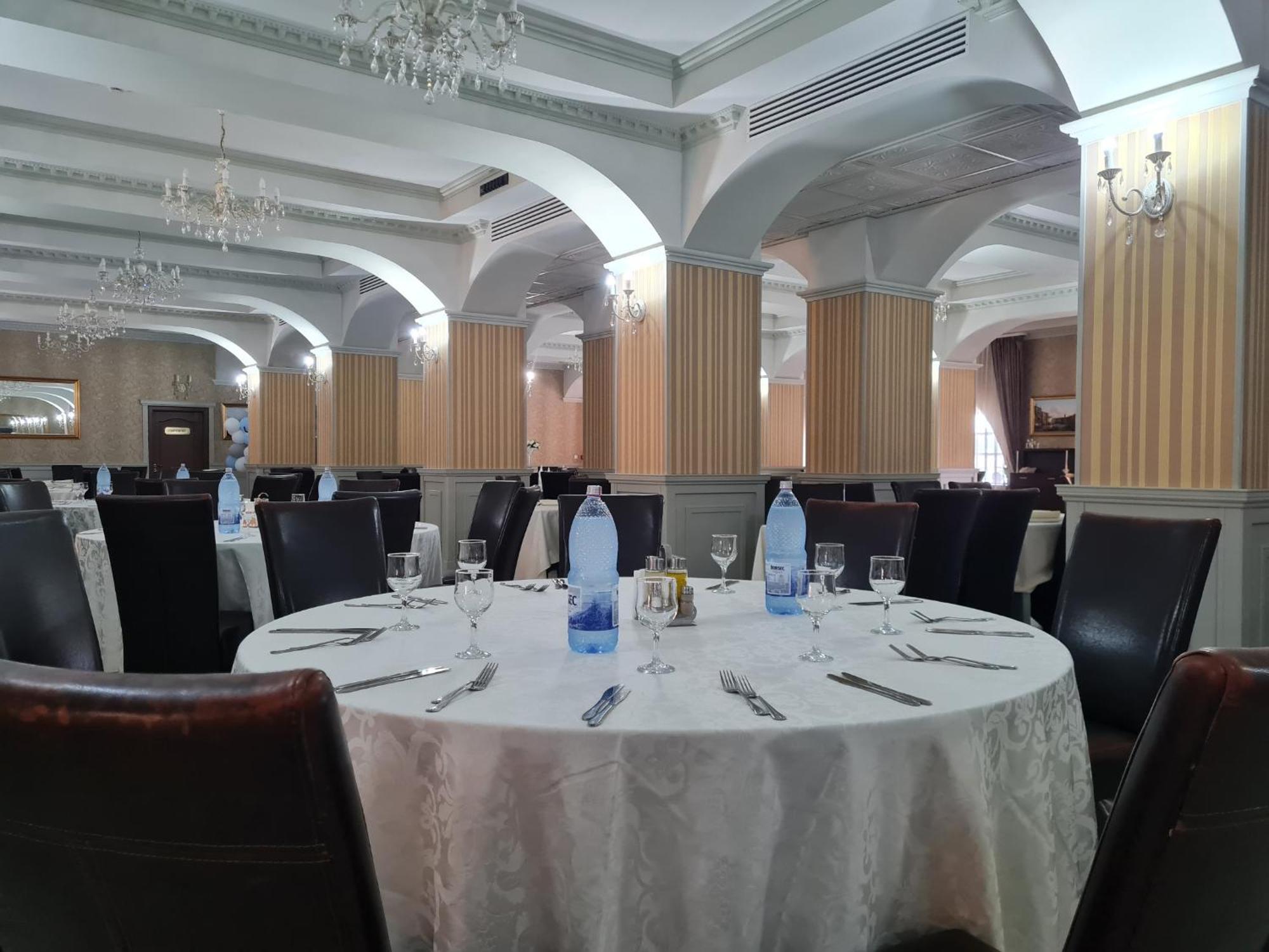טרגובישטה Hotel Valahia מראה חיצוני תמונה