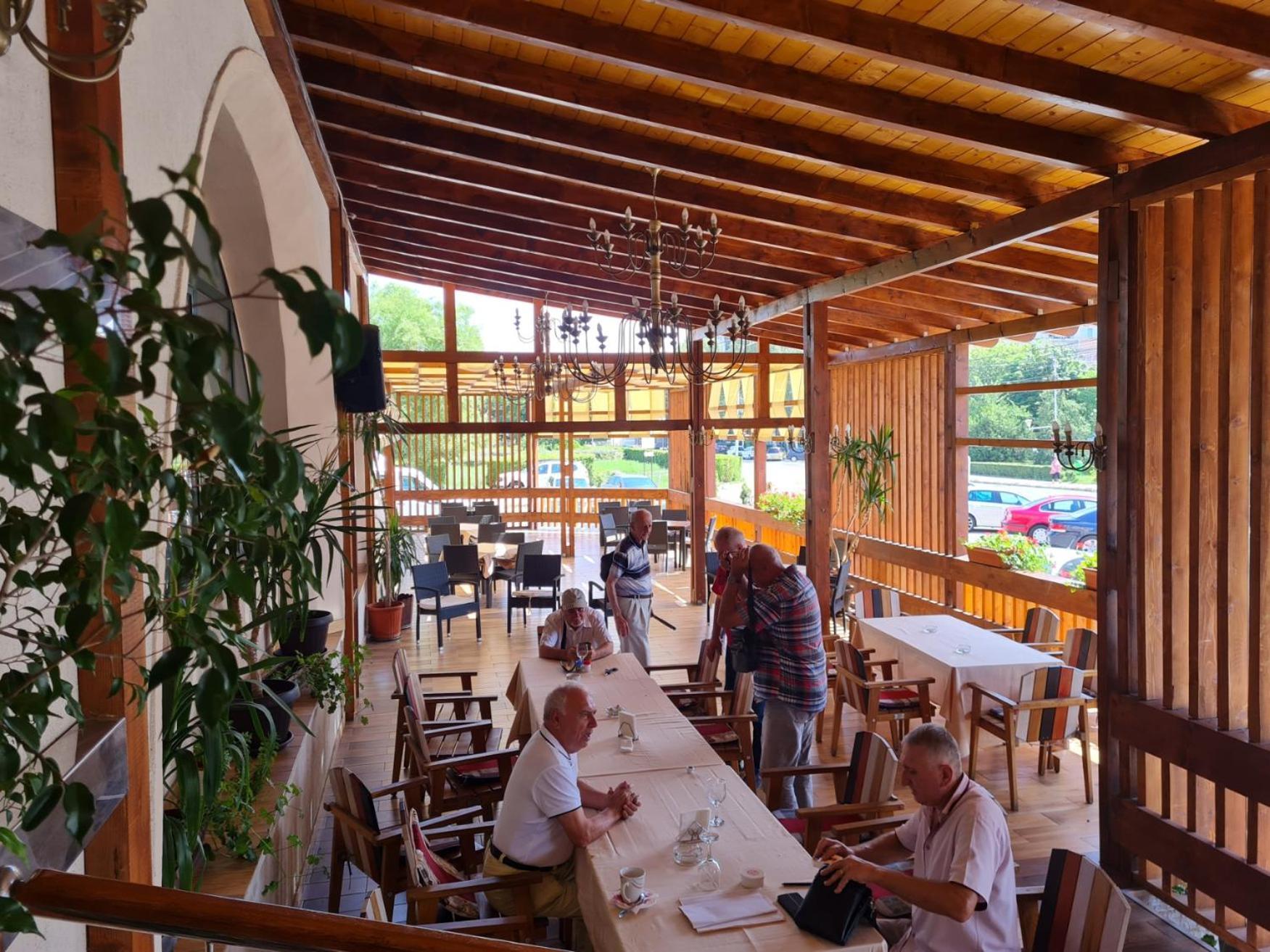 טרגובישטה Hotel Valahia מראה חיצוני תמונה