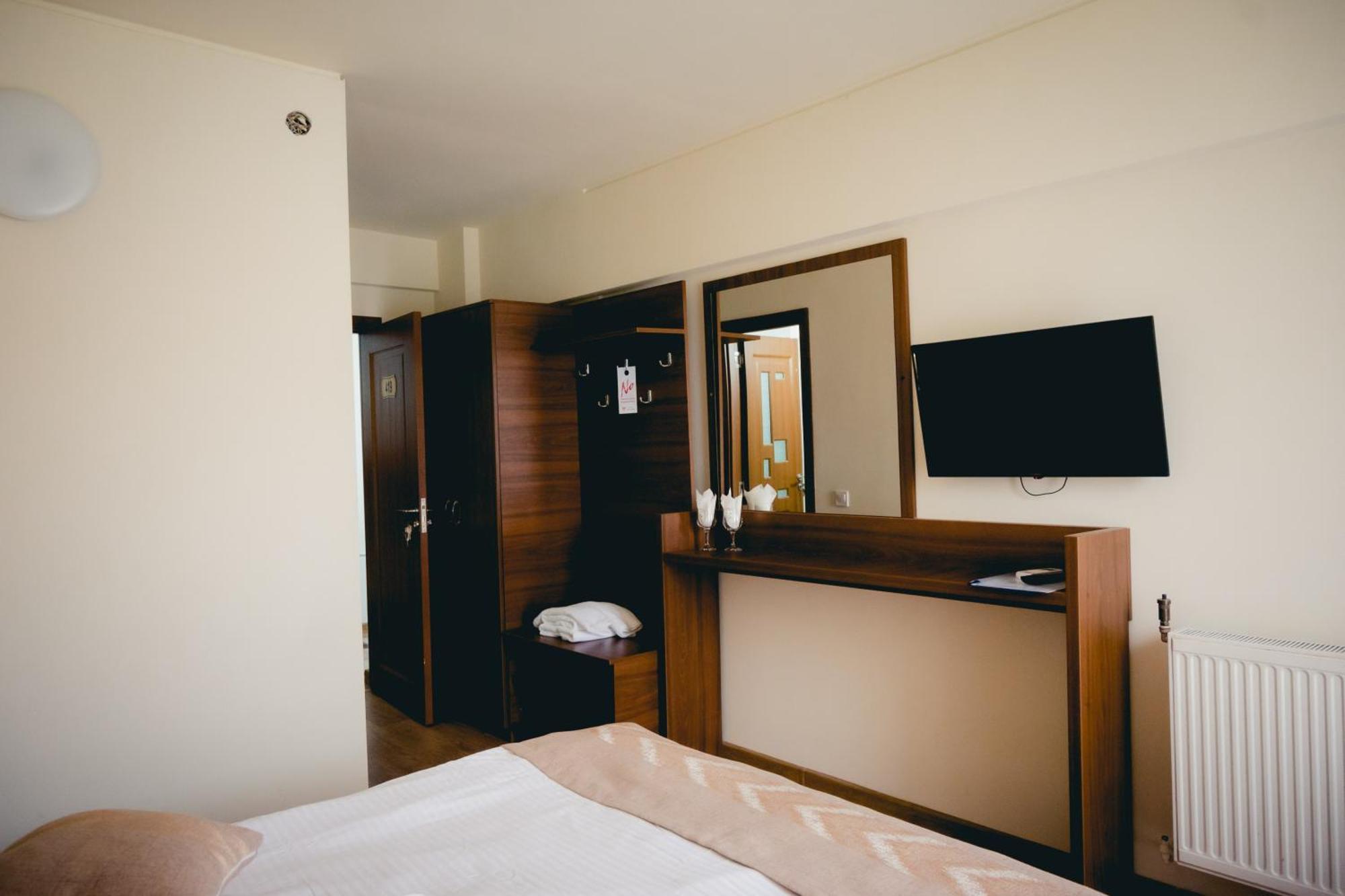טרגובישטה Hotel Valahia מראה חיצוני תמונה