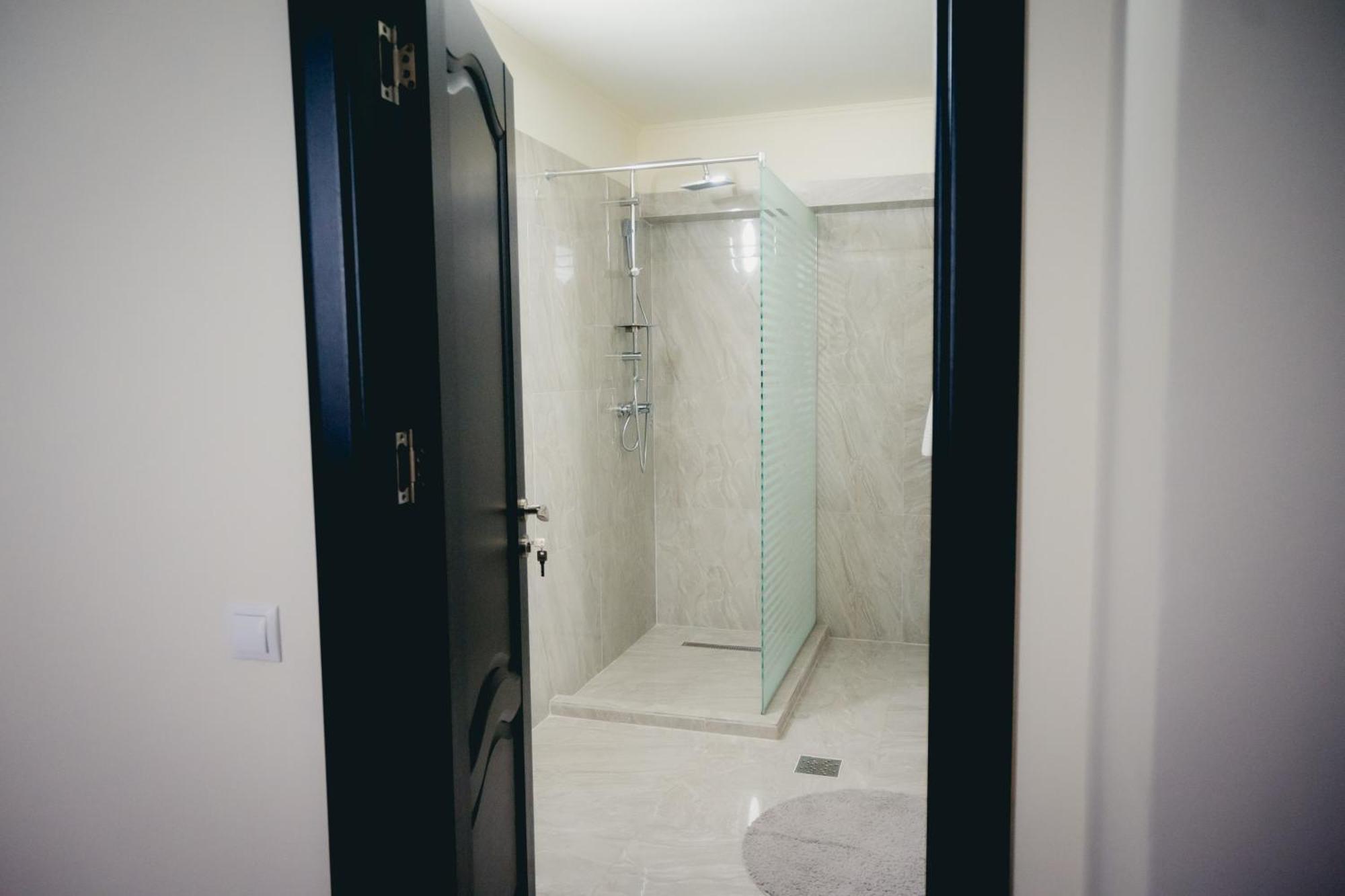 טרגובישטה Hotel Valahia מראה חיצוני תמונה