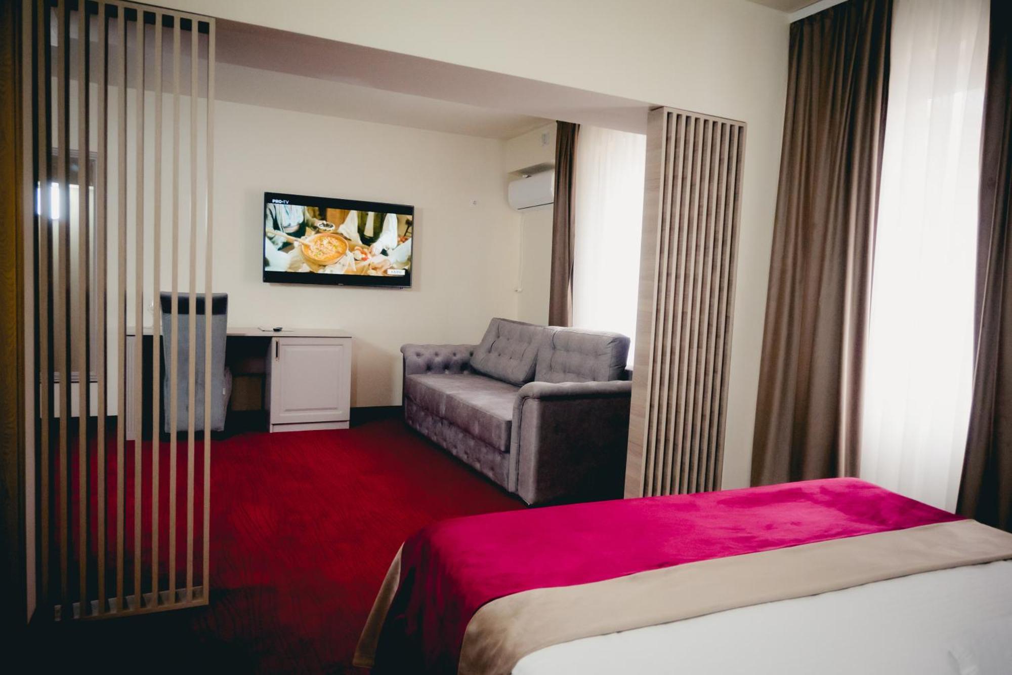 טרגובישטה Hotel Valahia מראה חיצוני תמונה