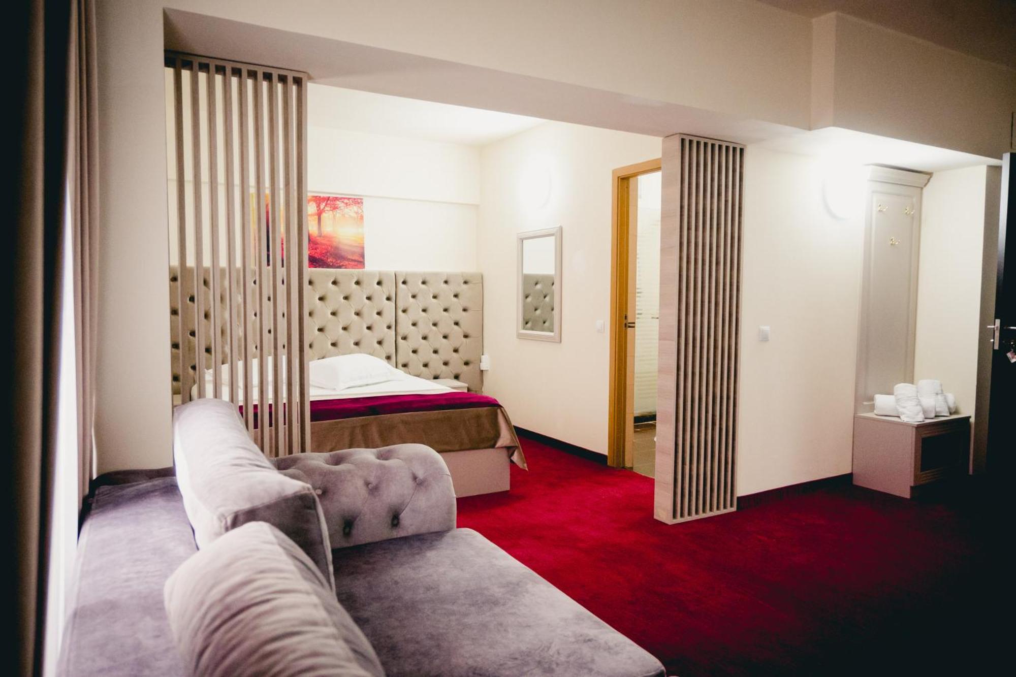 טרגובישטה Hotel Valahia מראה חיצוני תמונה