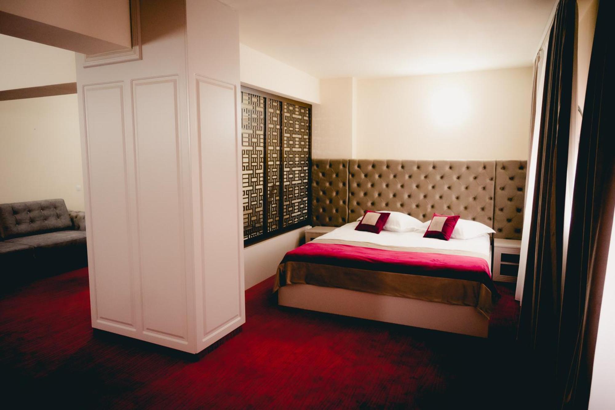 טרגובישטה Hotel Valahia מראה חיצוני תמונה