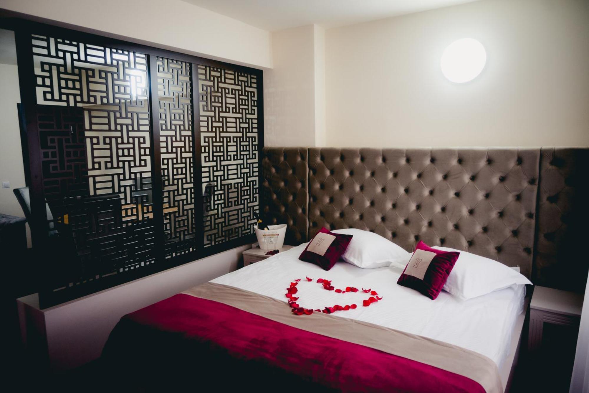 טרגובישטה Hotel Valahia מראה חיצוני תמונה